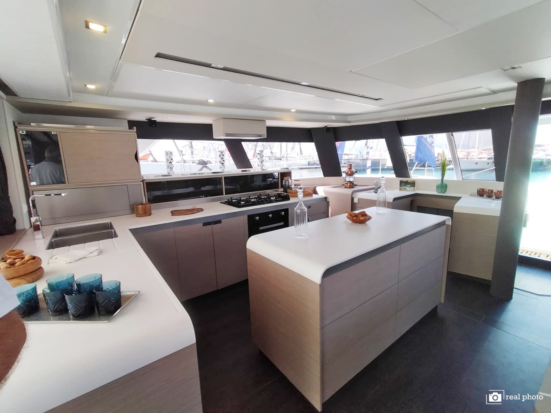 Libertà - Luxury Catamaran, A/C, Generator, Water maker, Solar panel