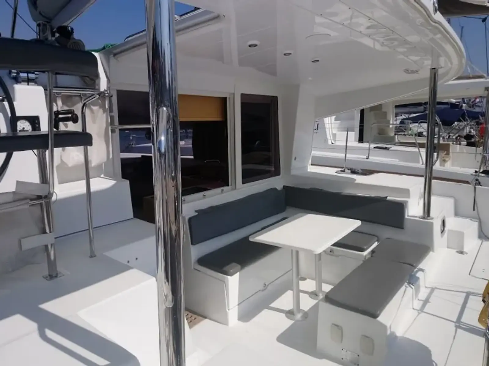 Lagoon 400
