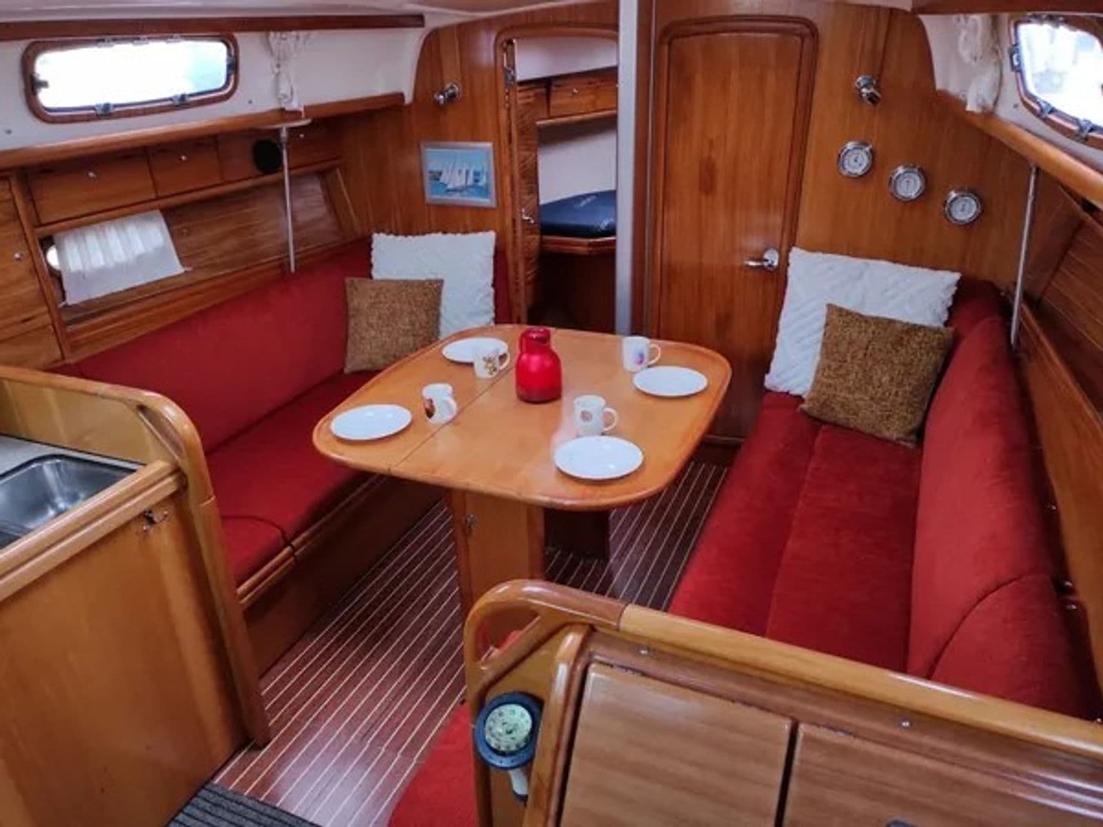 Bavaria Cruiser 37