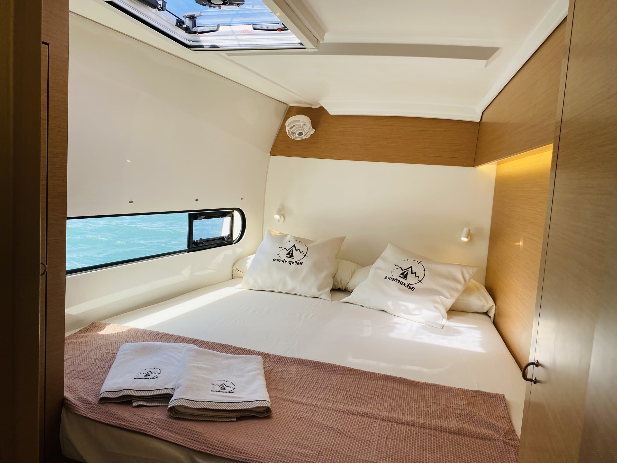 MOANA Denia BAREBOAT