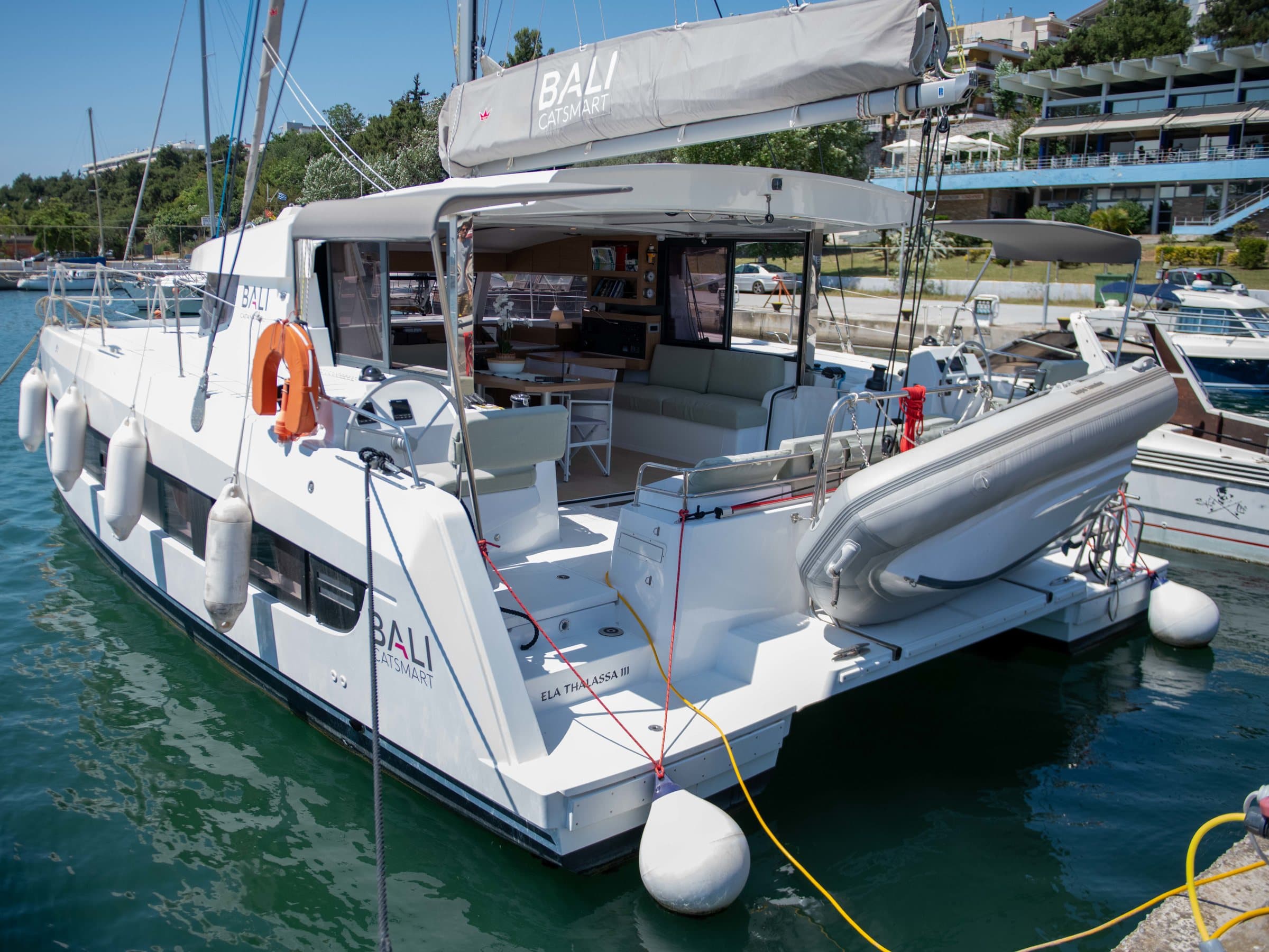 Ela Thalassa III
