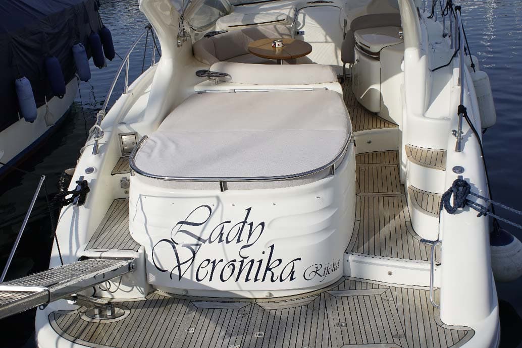 Lady Veronika