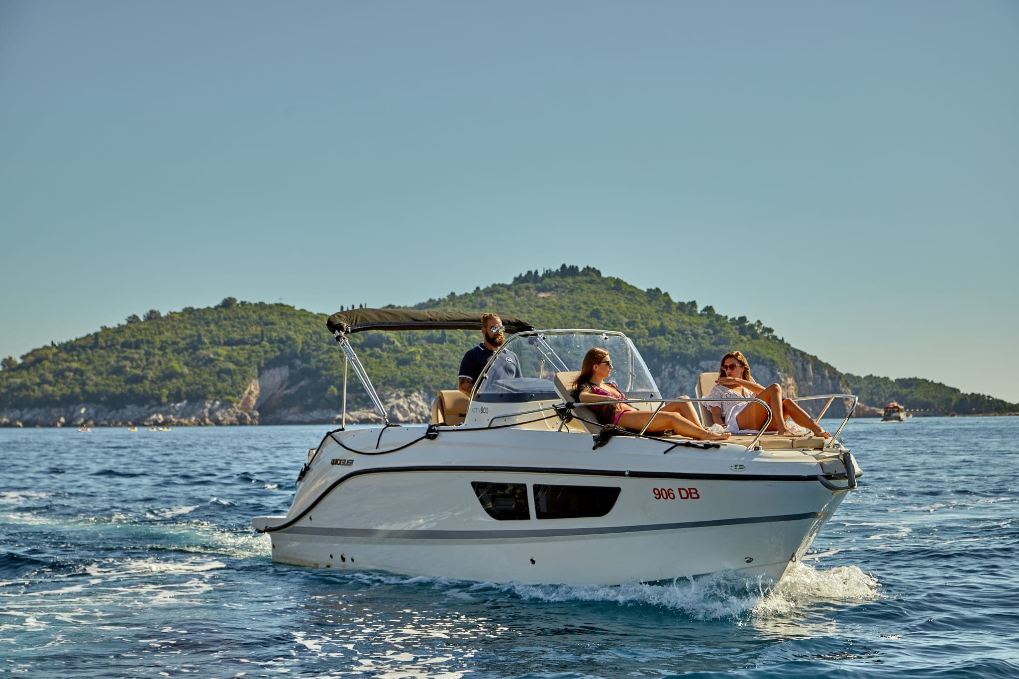 Quicksilver 805
