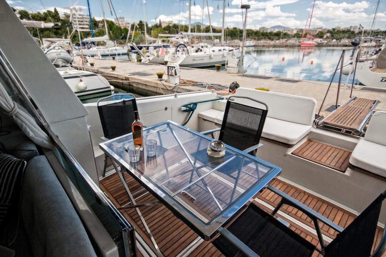 Ferretti 47