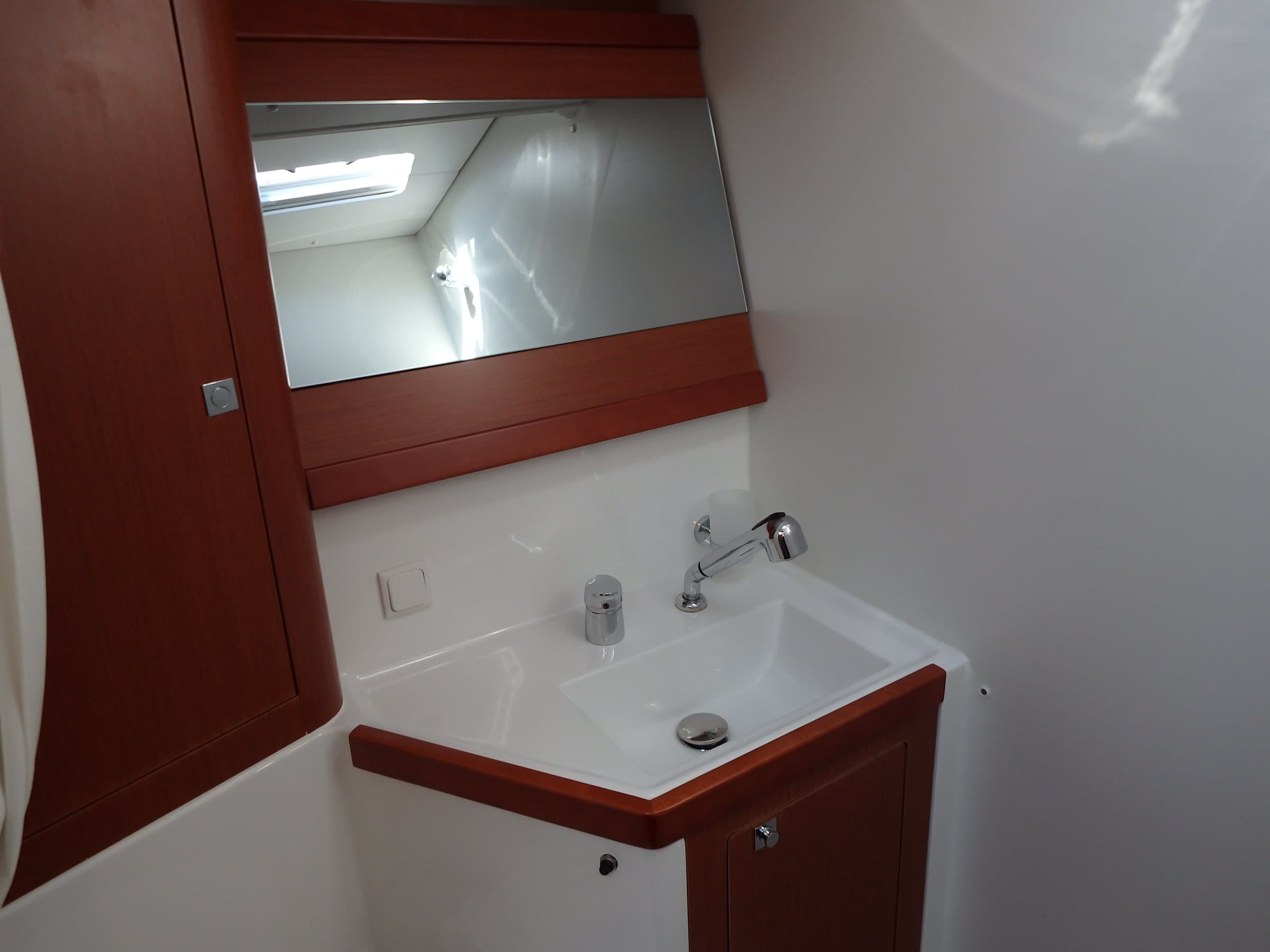 Oceanis 48