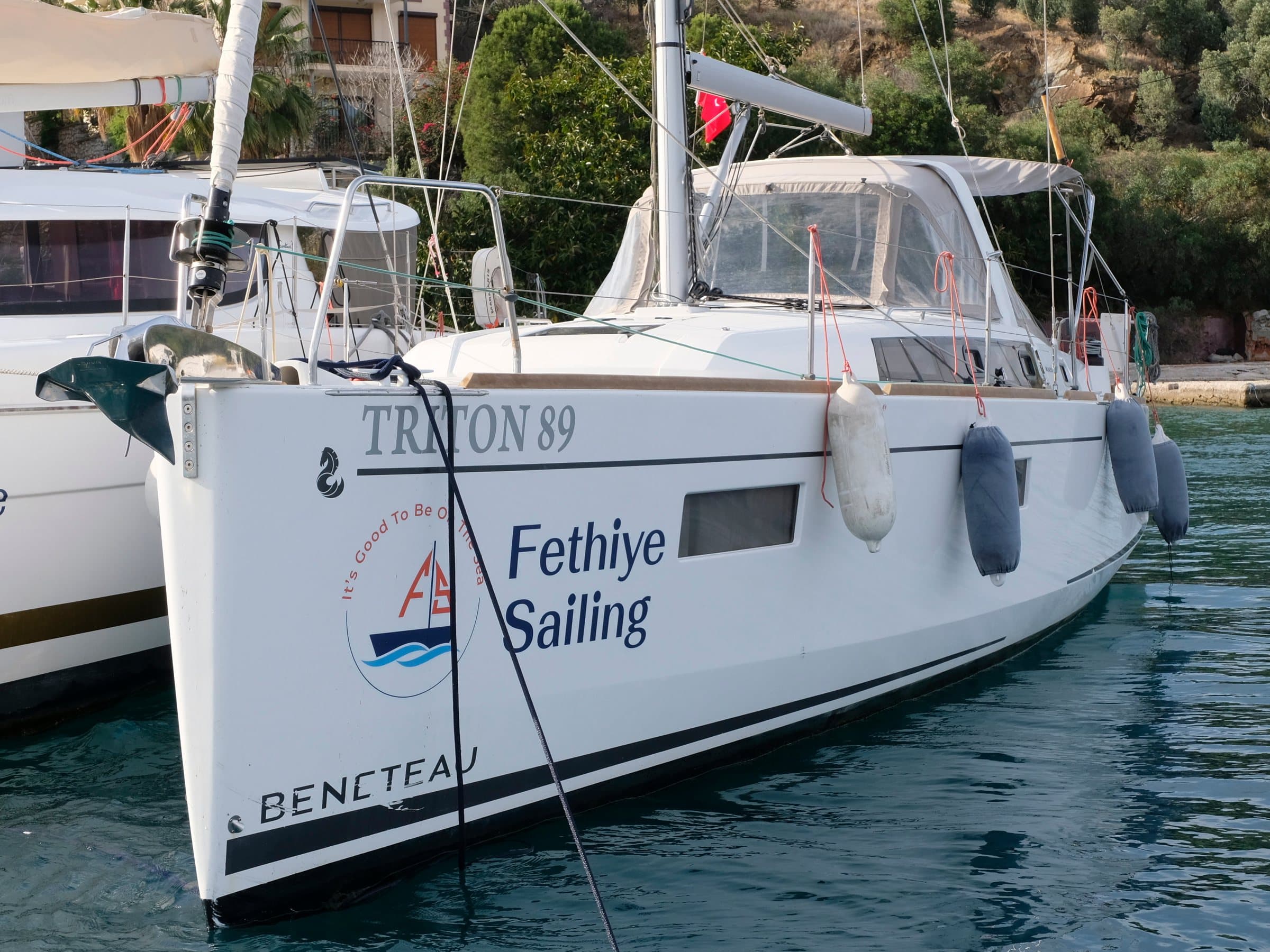 TRITON 89