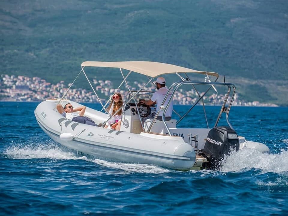 Stingray Predator 640