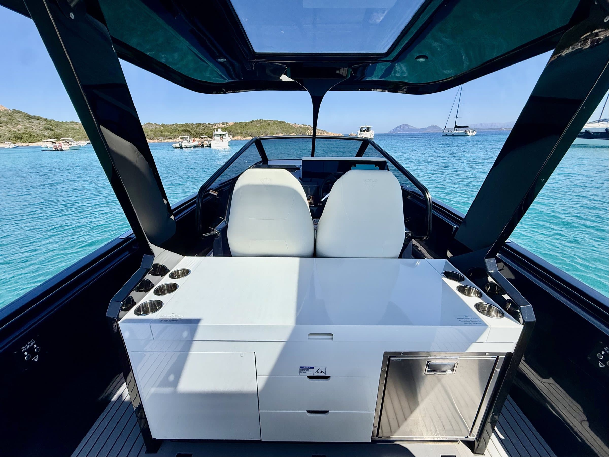 Virtue V10 Top