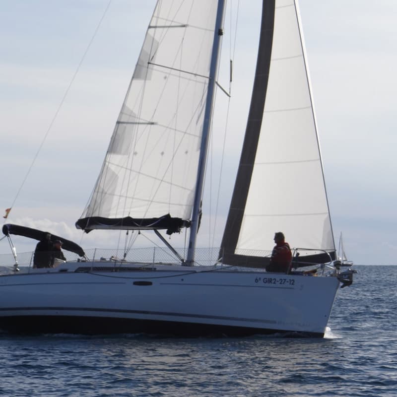 Oceanis 37
