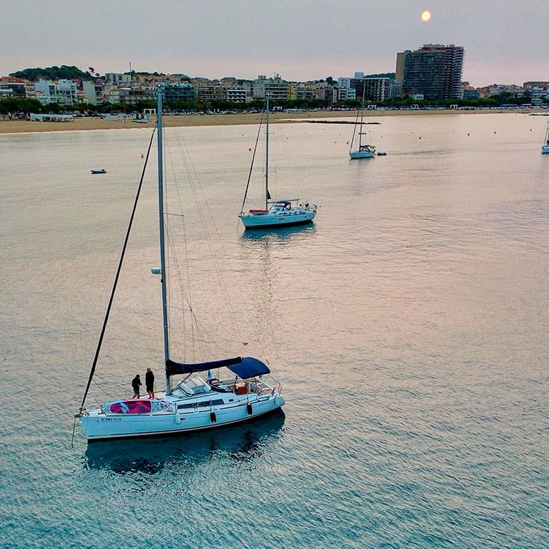 Oceanis 37