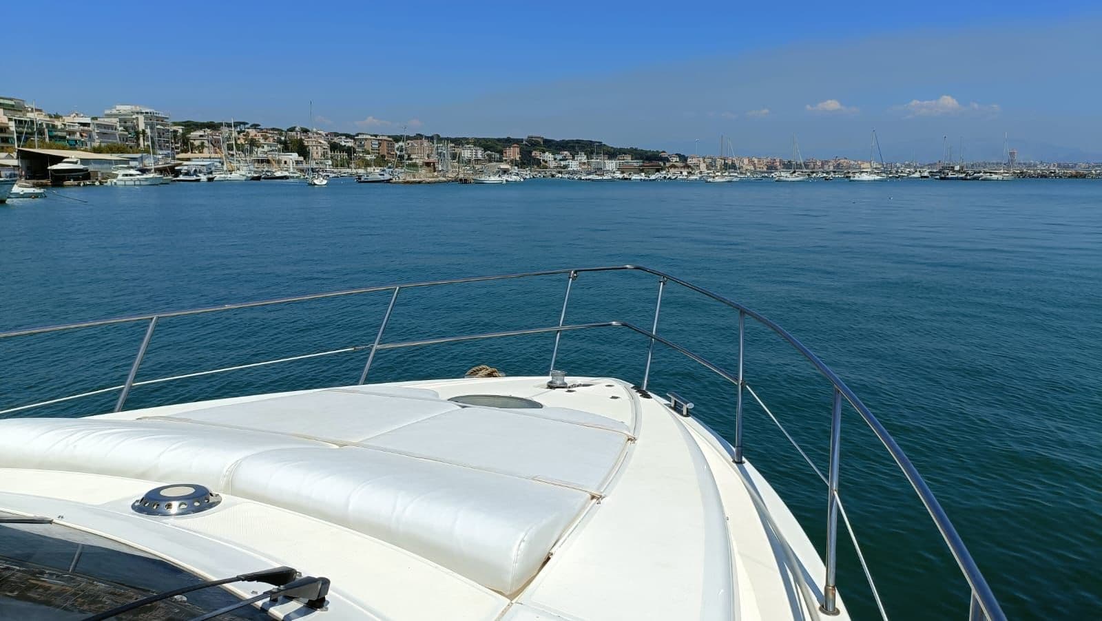 AZIMUT 46 (App)