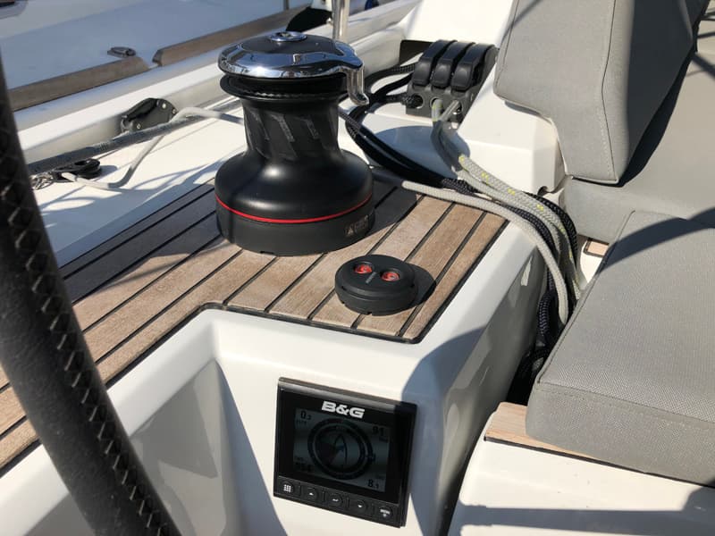 Salt Water (A/C - Generator - Inverter - 12 pax)