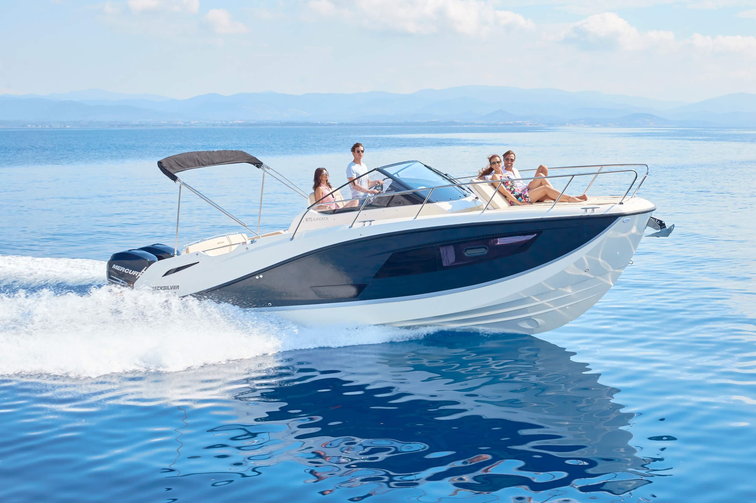 Activ 875 Sundeck (Quicksilver Activ 875 Sundeck)