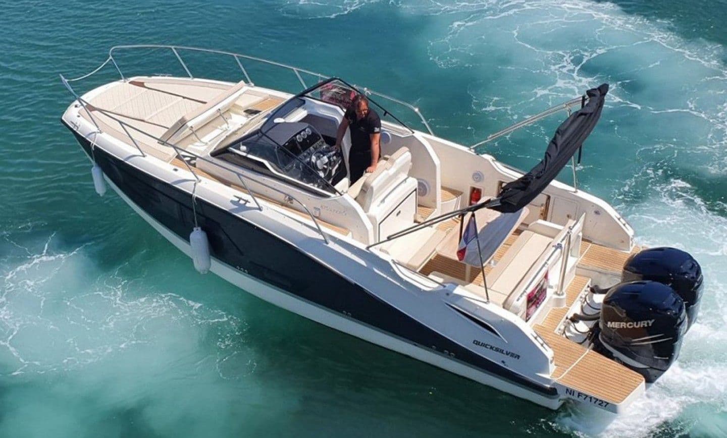 Activ 875 Sundeck (Quicksilver Activ 875 Sundeck)