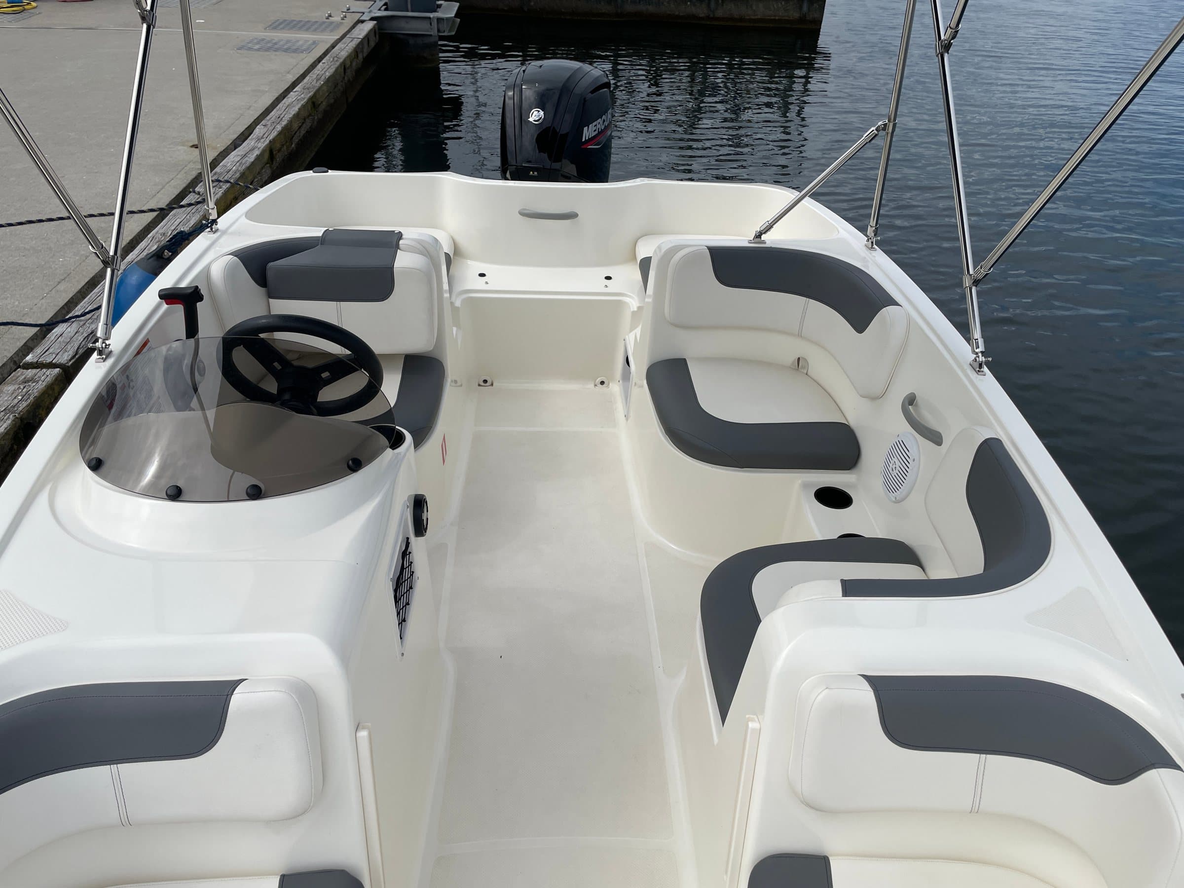 Bayliner E16