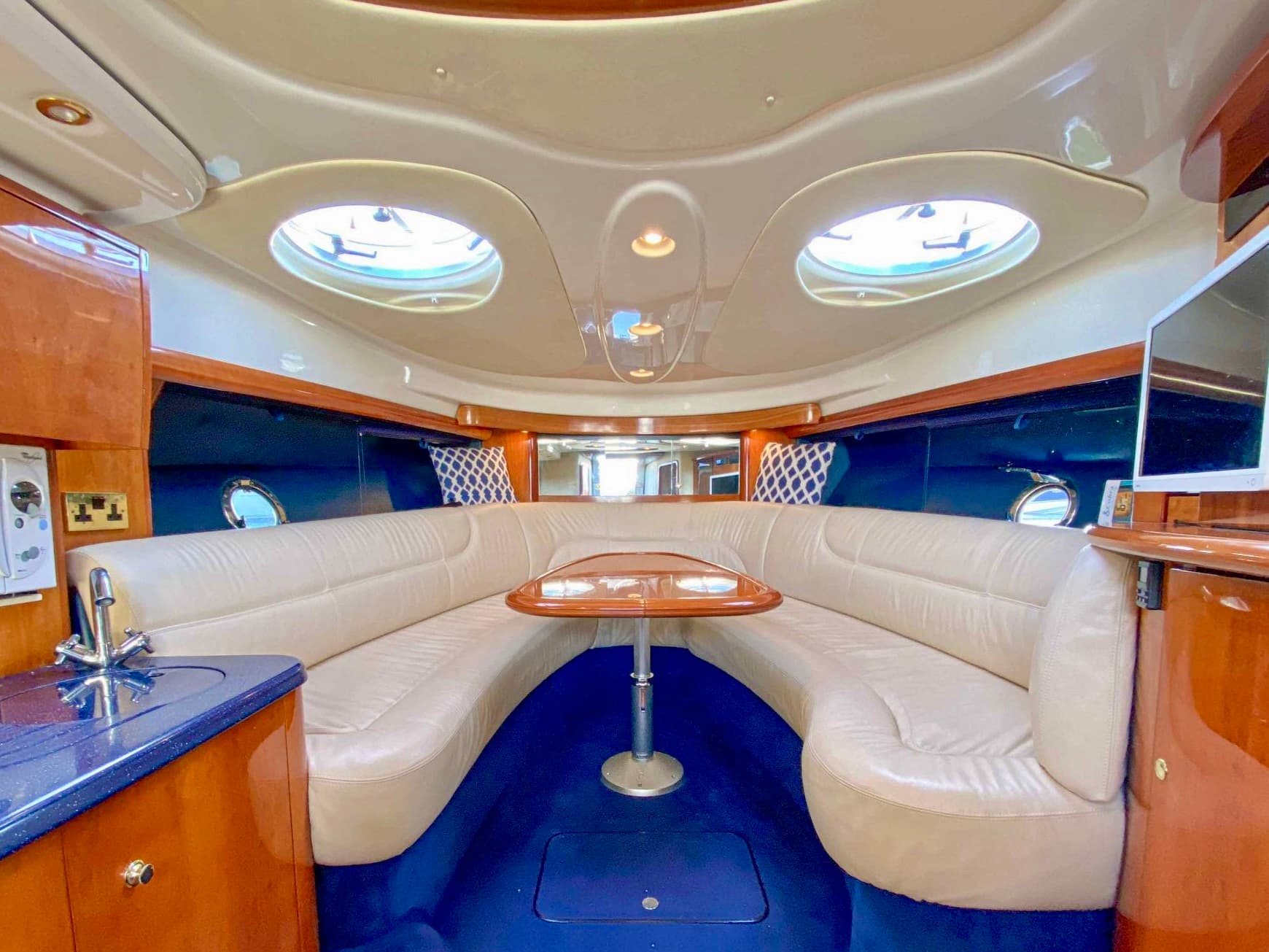 Sparkling Boat