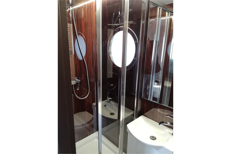 Campi 300 V
