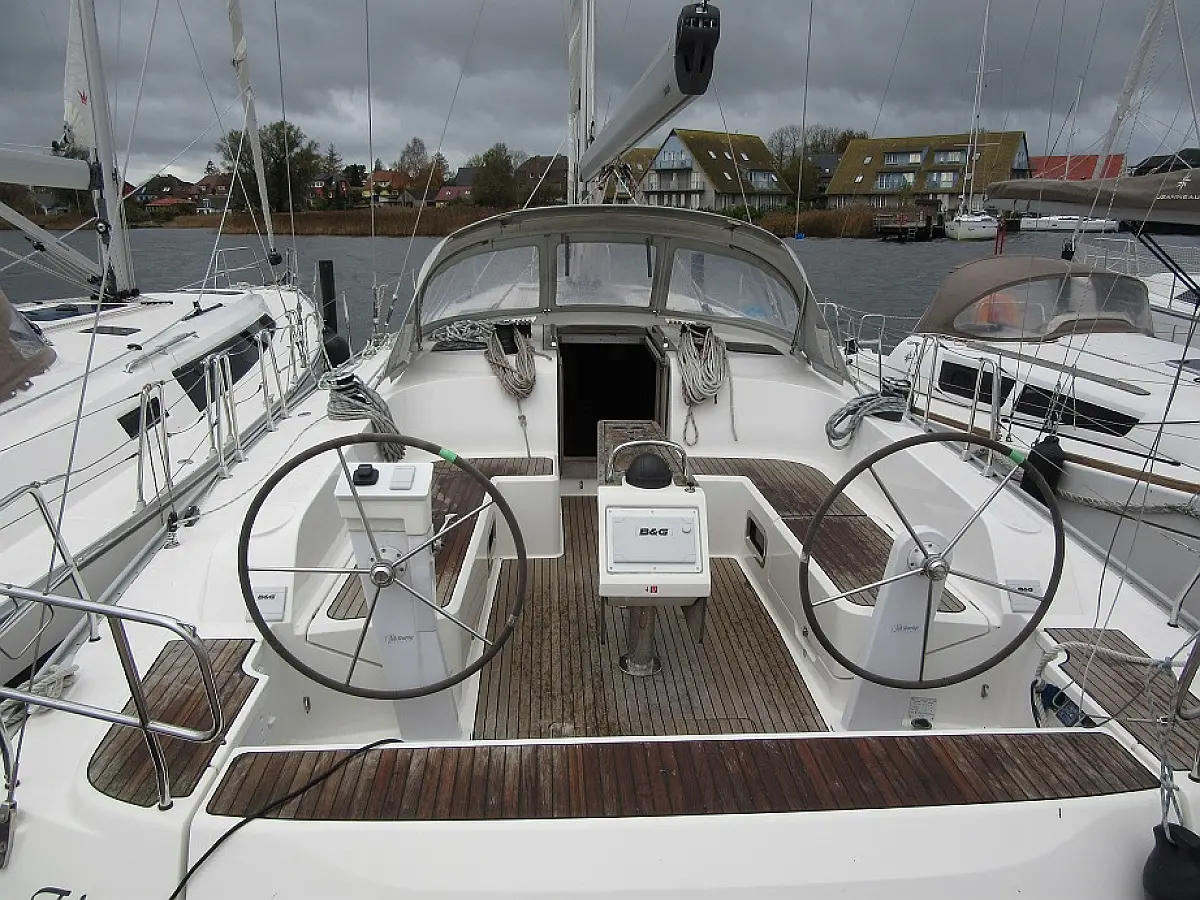 Six (Bavaria Cruiser 46)
