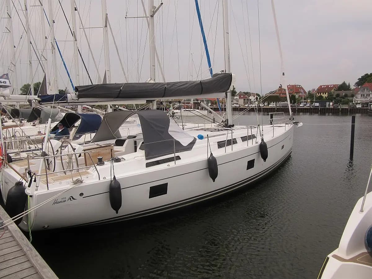 Seven (Hanse 458)