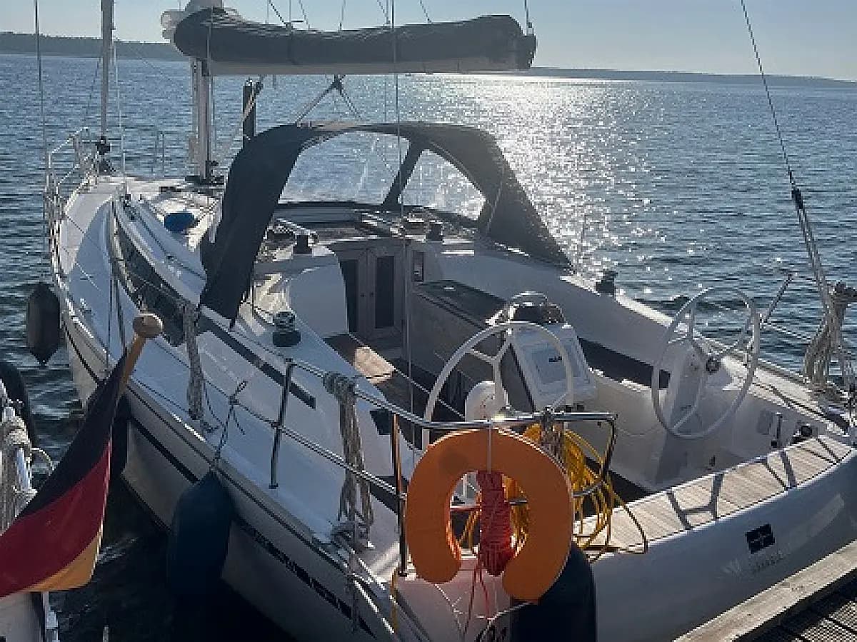 Twenty (Bavaria Cruiser 34)