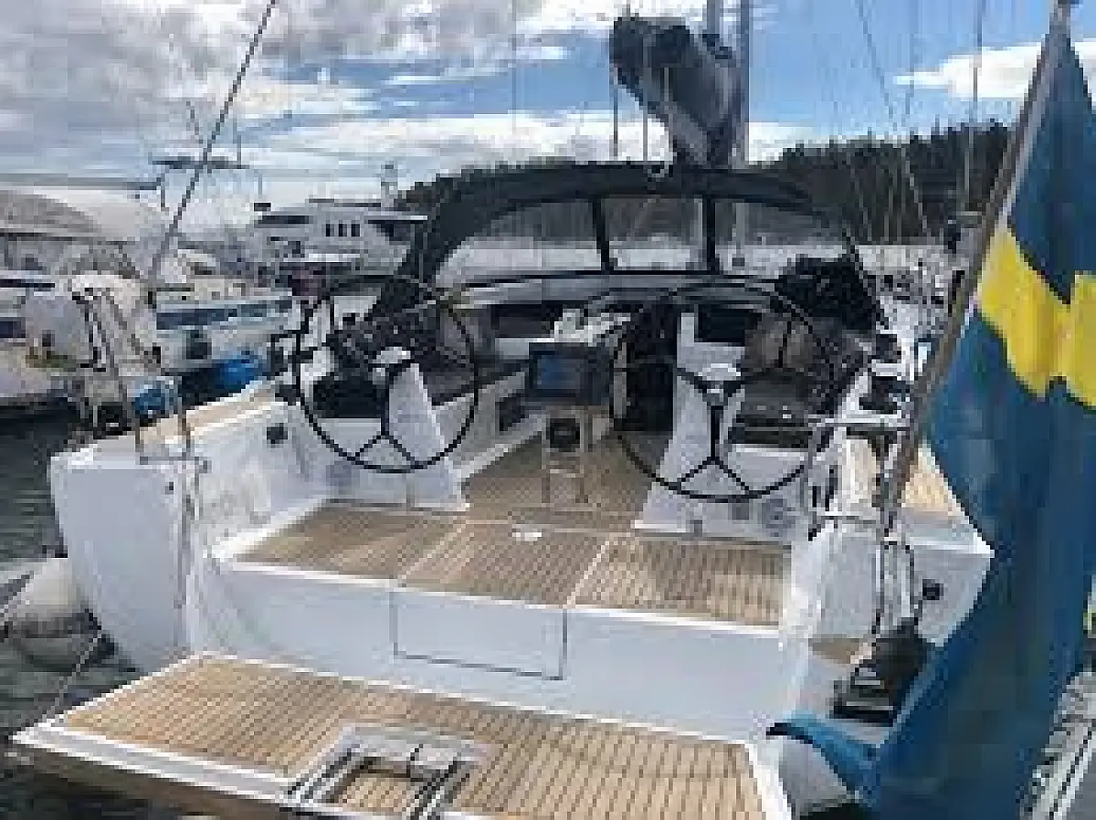 Fourteen (Hanse 388)